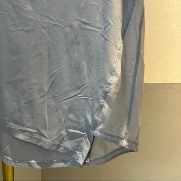 Lululemon Periwinkle T-Shirt Mesh Detail - Picture 2 of 4